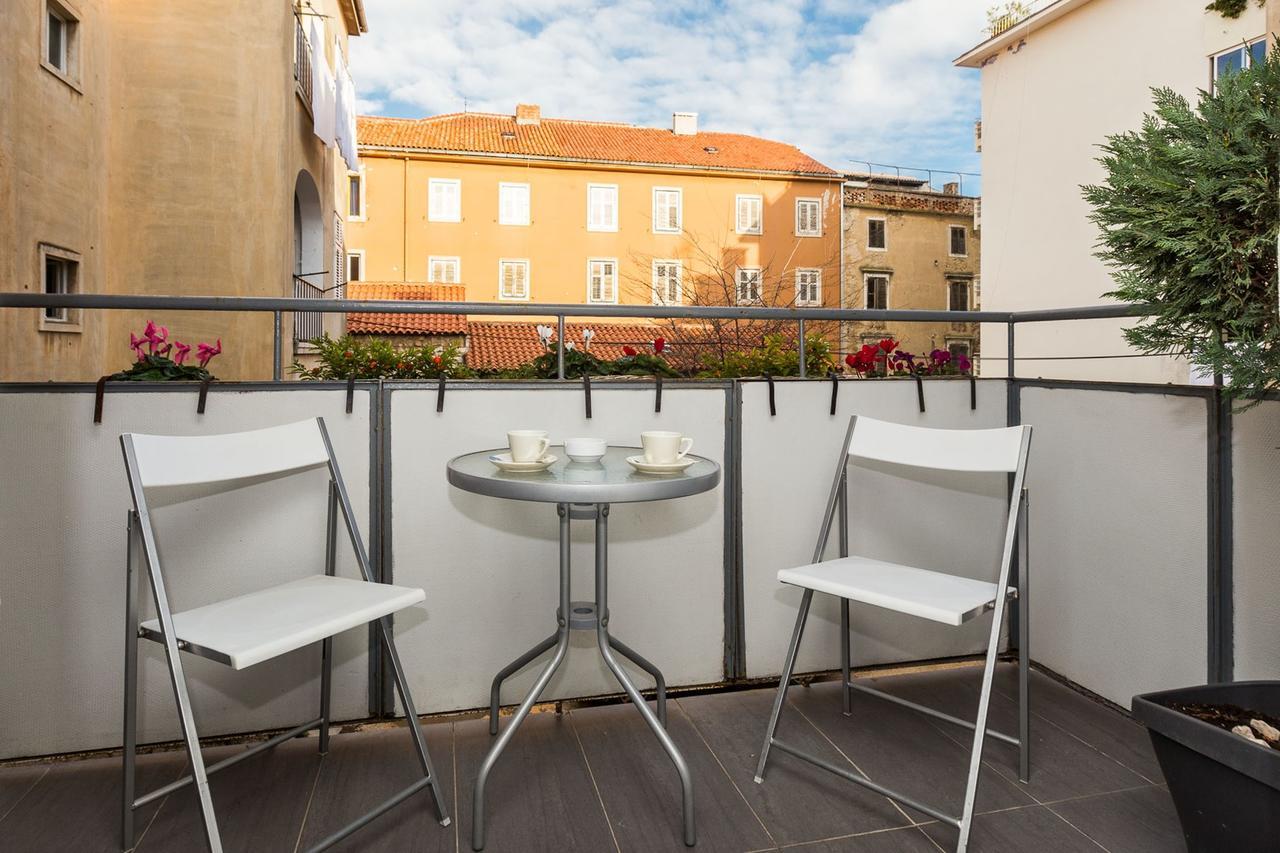 Fifi Apartment W. Parking In Old Town Zadar Exterior foto