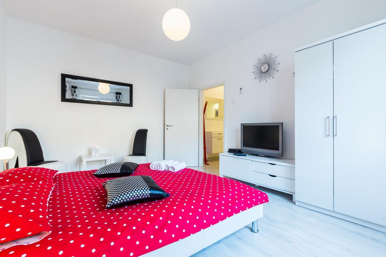 Fifi Apartment W. Parking In Old Town Zadar Exterior foto